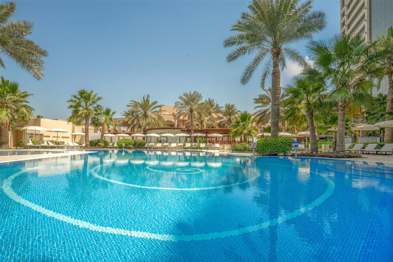 The Diplomat Radisson BLU Hotel, Residence & Spa