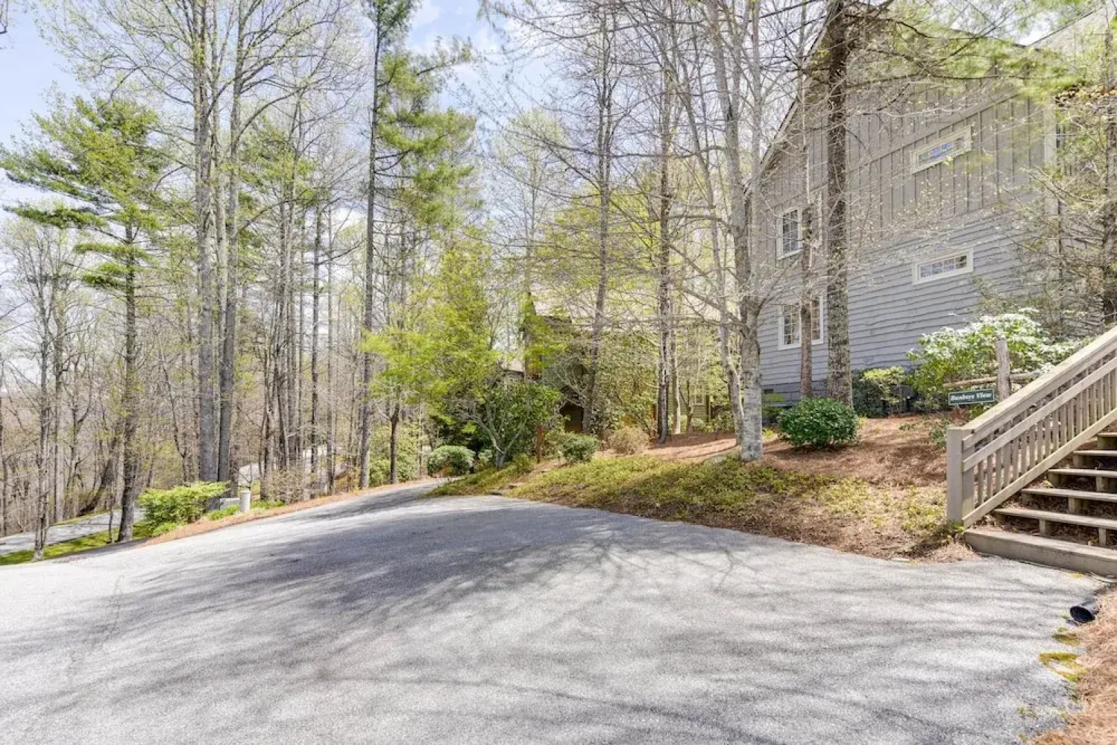 Deck & Golf Course Views: Inviting Cashiers Condo