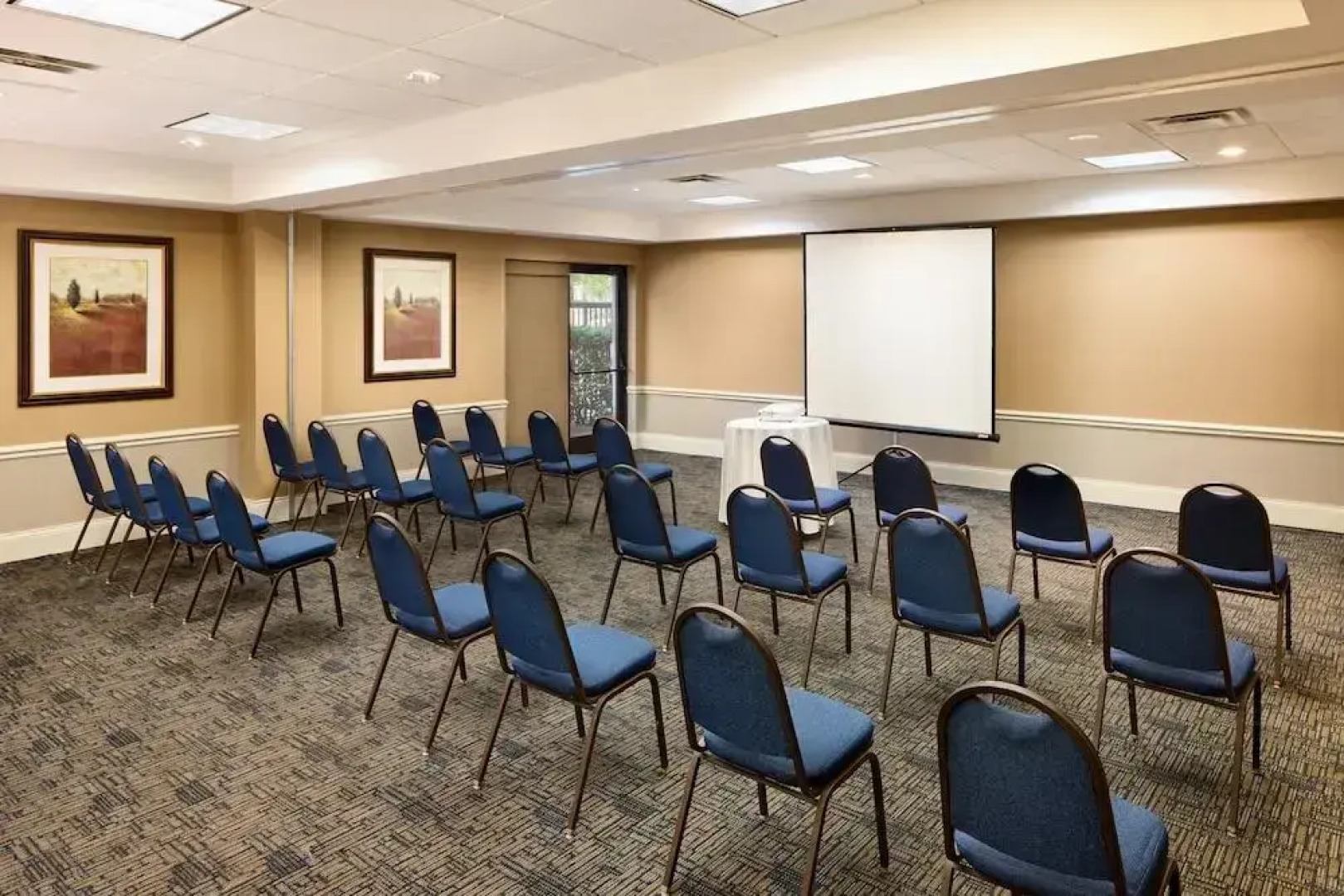 Holiday Inn Express & Suites Alpharetta - Windward Parkway