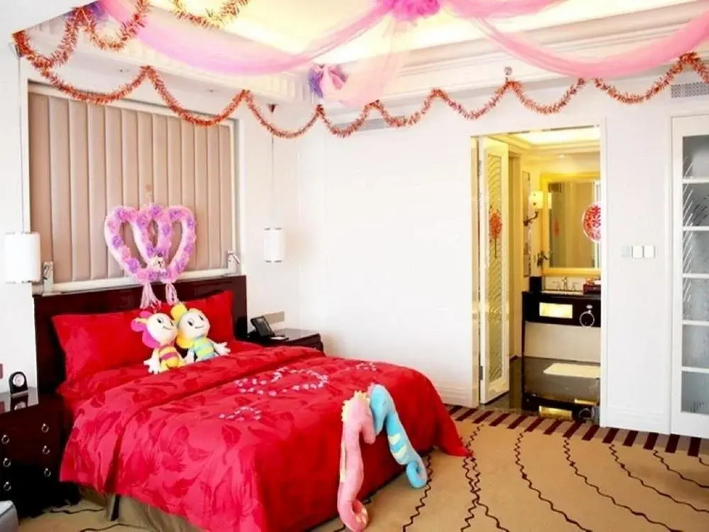 Dezhou Fengguan Holiday Hotel