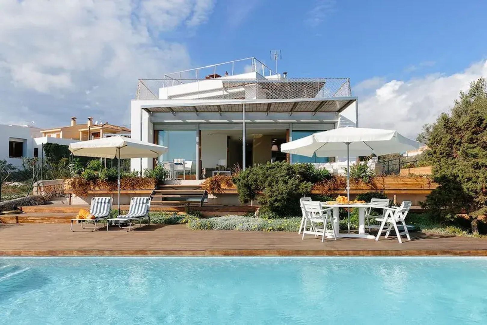 Sea Front Luxurious Villa