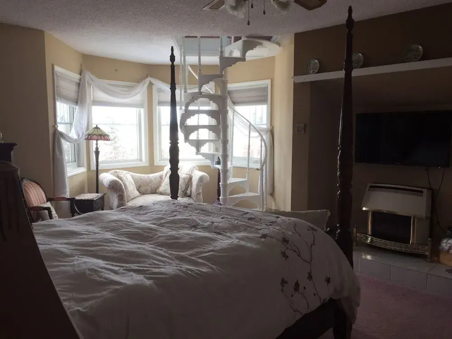 Elevate Rooms Harmony House B&B