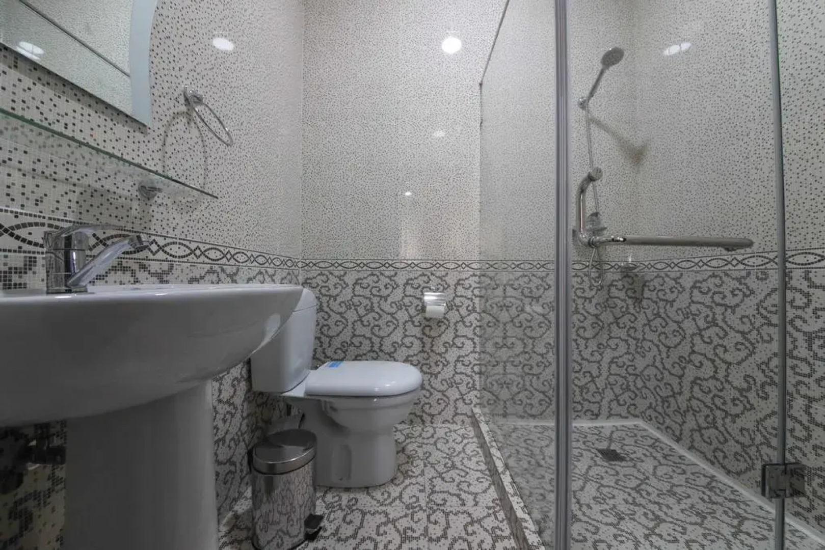 Globus Hotel Tashkent