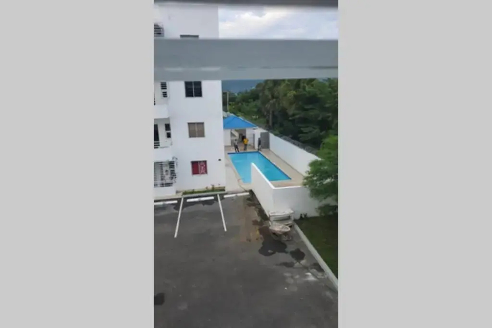 Lia Amanda Edificio 5