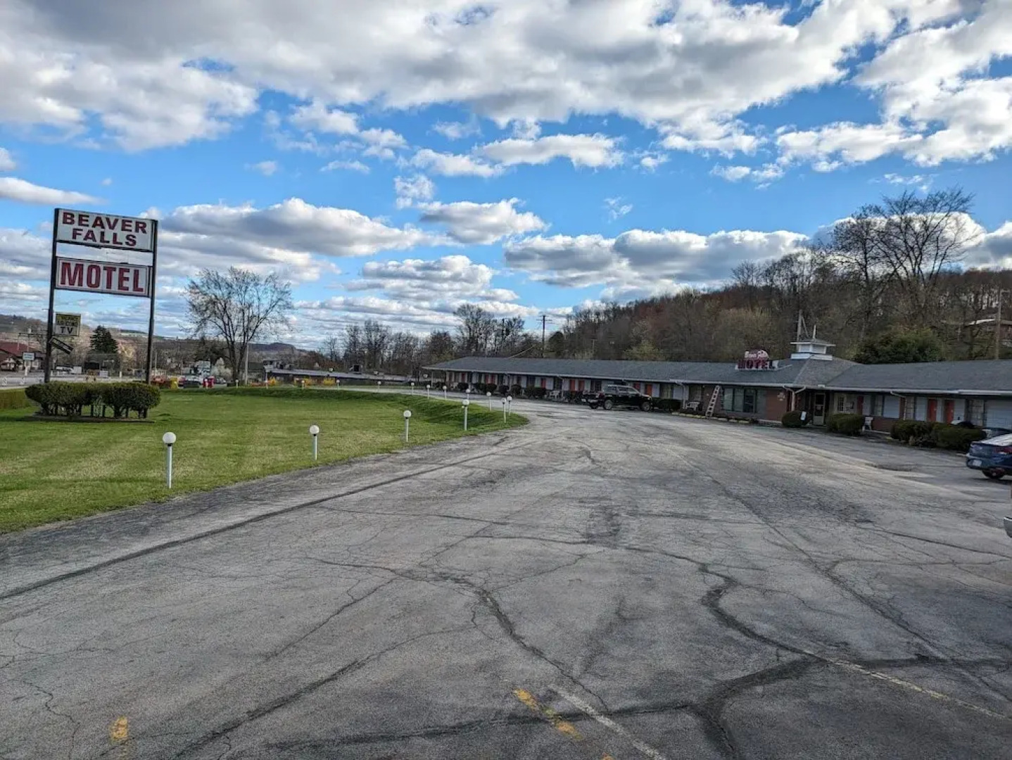Beaver Falls Motel