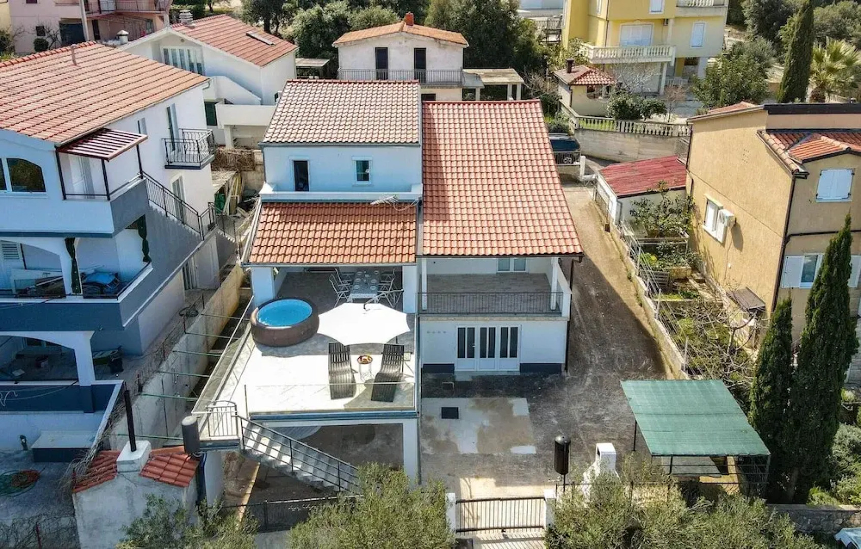 Amazing Home in Grebastica With Wifi and 4 Bedrooms