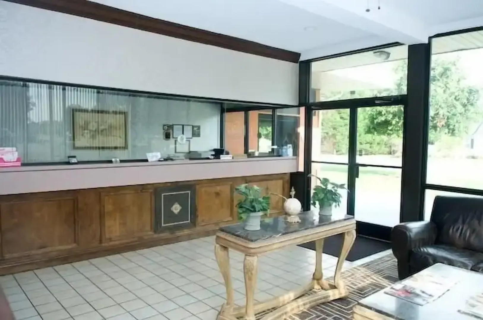 Guest Lodge Pageland