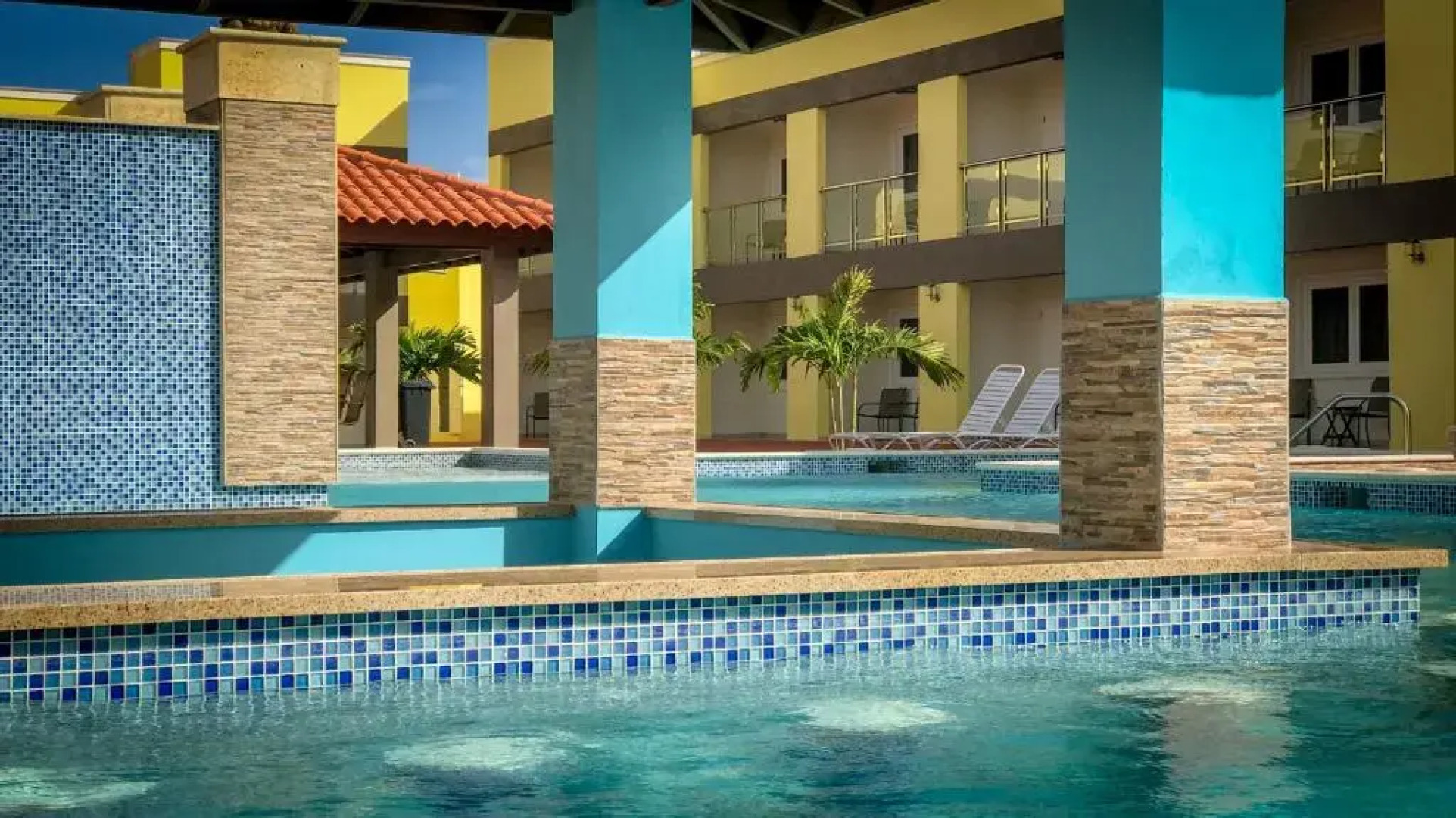 Affordable Family Apartment Only 350 Yards From Eagle Beach