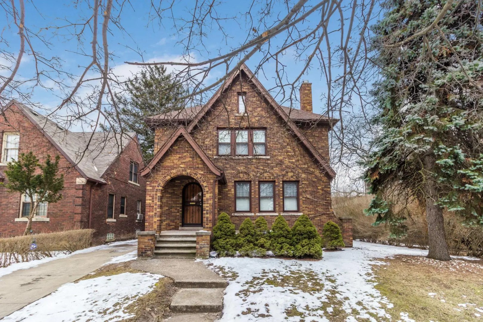 Glamorous Green Beauty