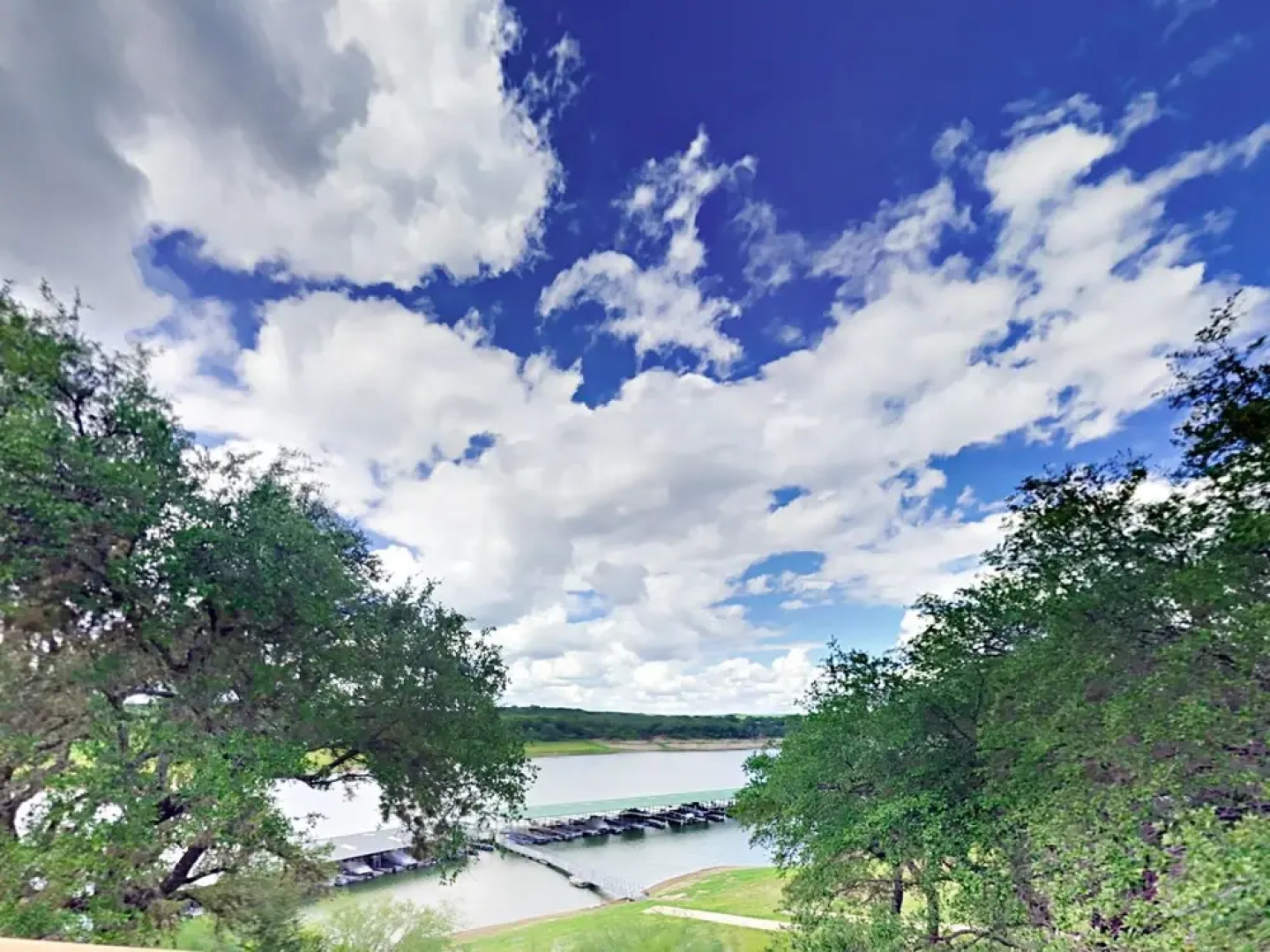 3BR 2BA Lake Travis Waterfront with Boat Launch by RedAwning