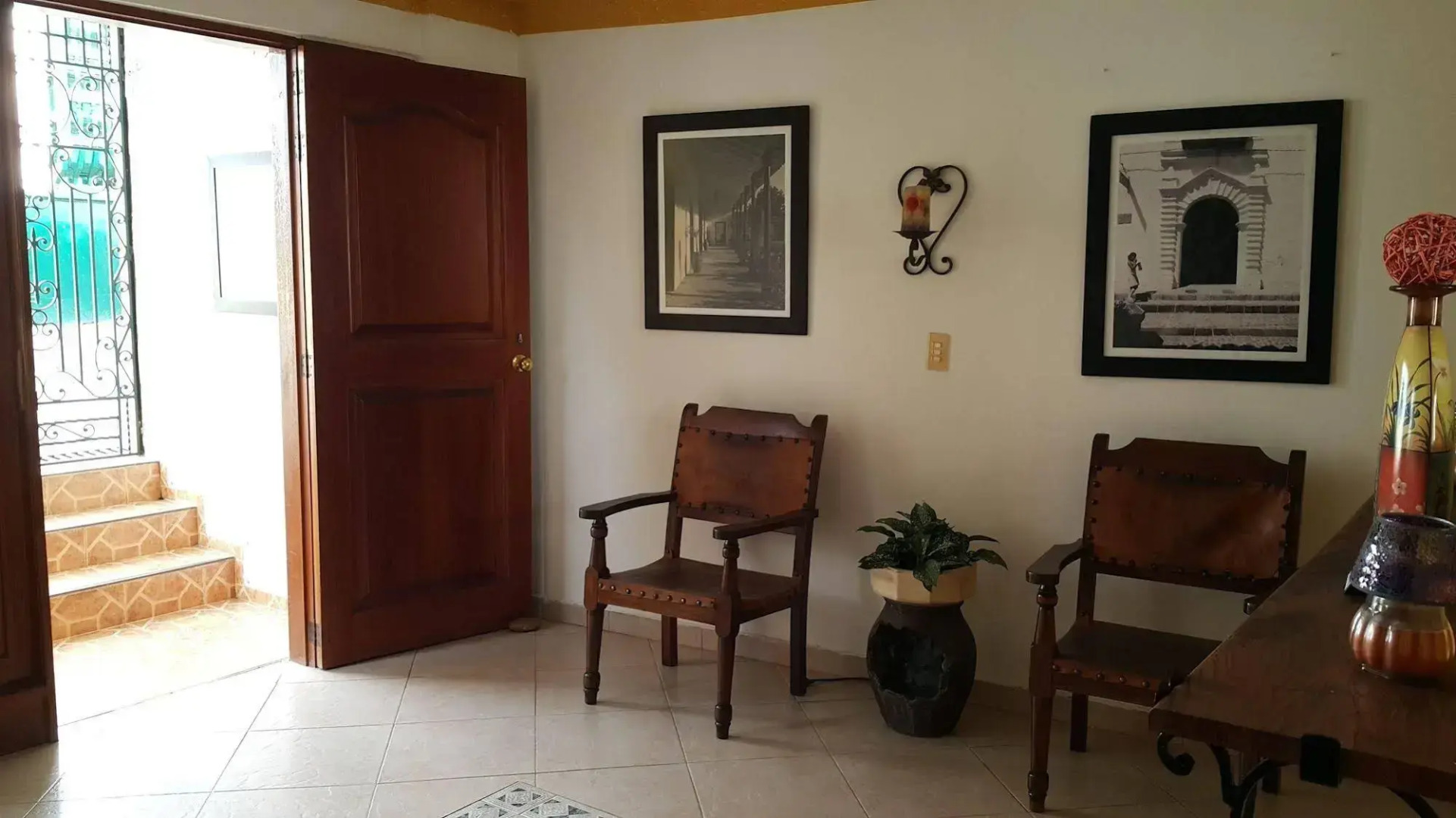 Hotel La Casa Amarela