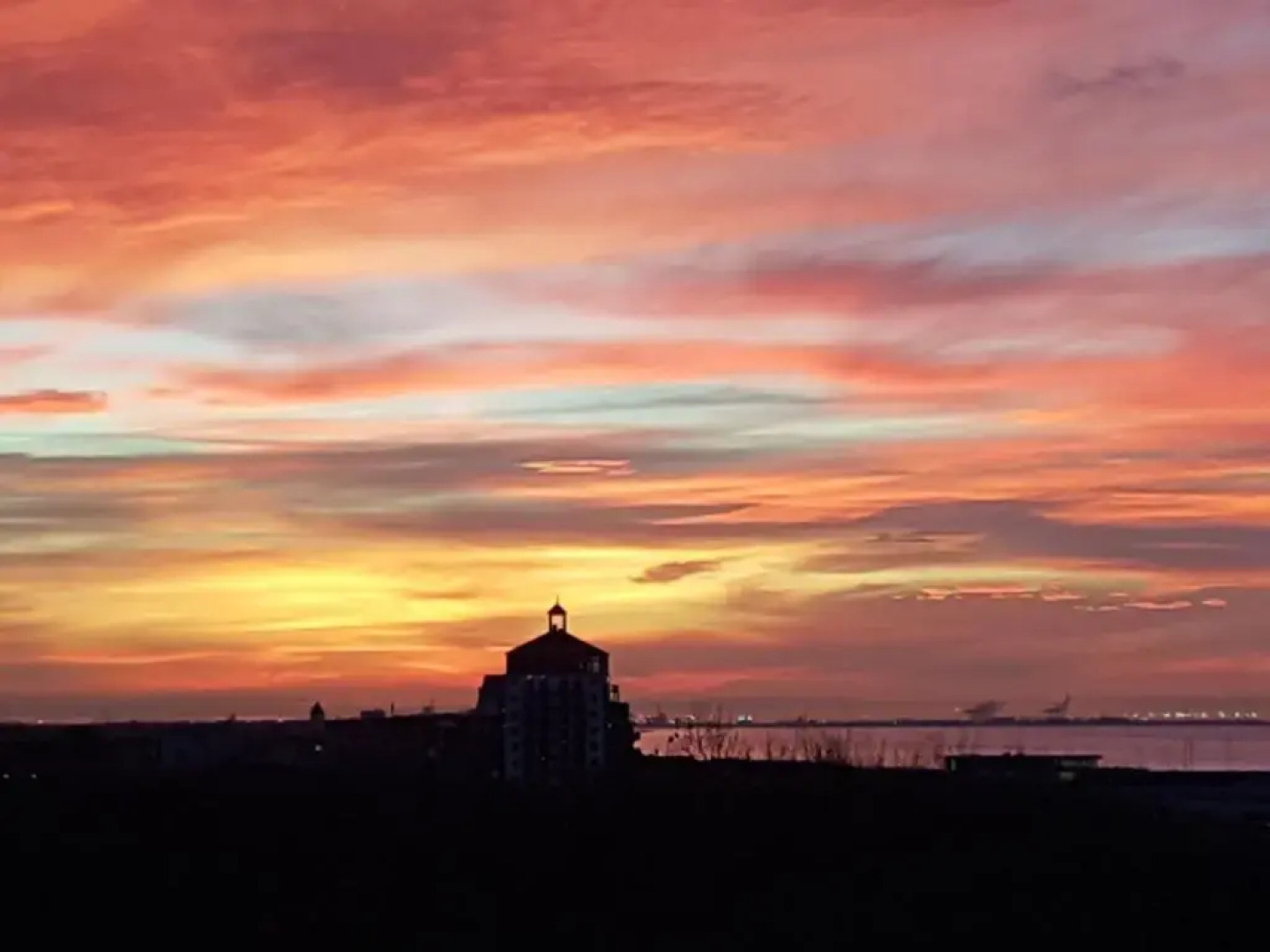 Penthouse Windkracht 10 aan het strand van Cadzand