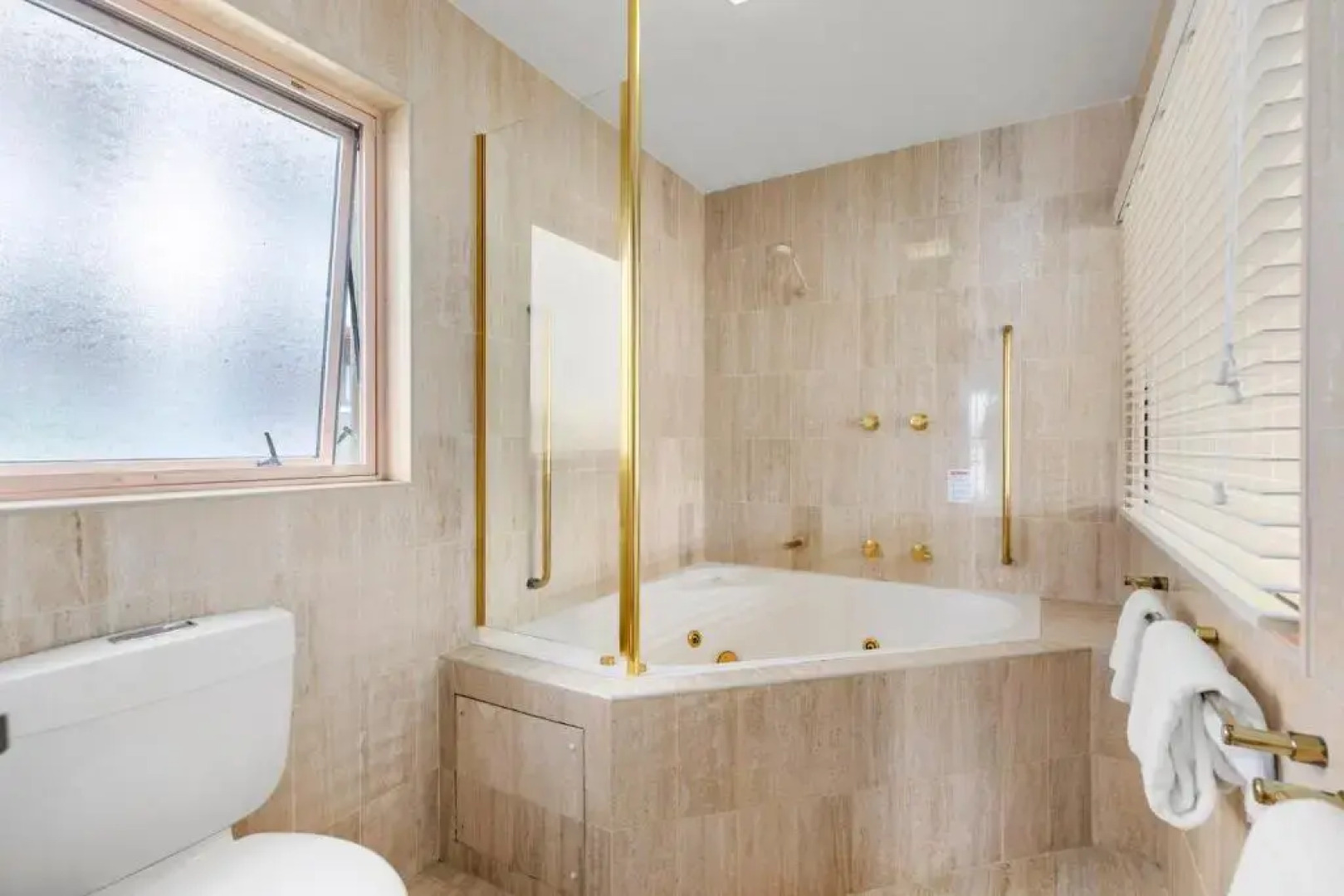 Charlesworth Bay Beach Resort