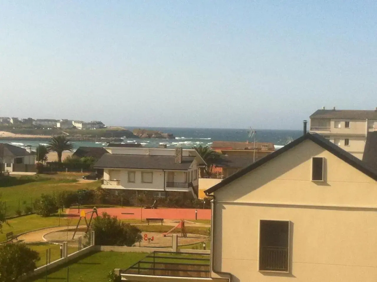 Urbanización a 100 metros de la playa