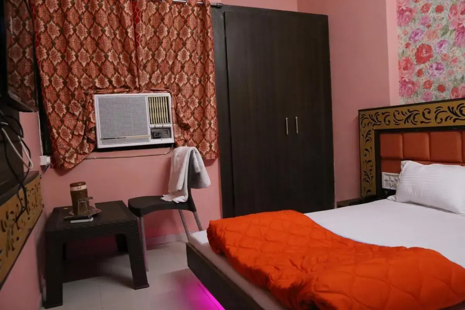 Hotel Shri Karani Vilas