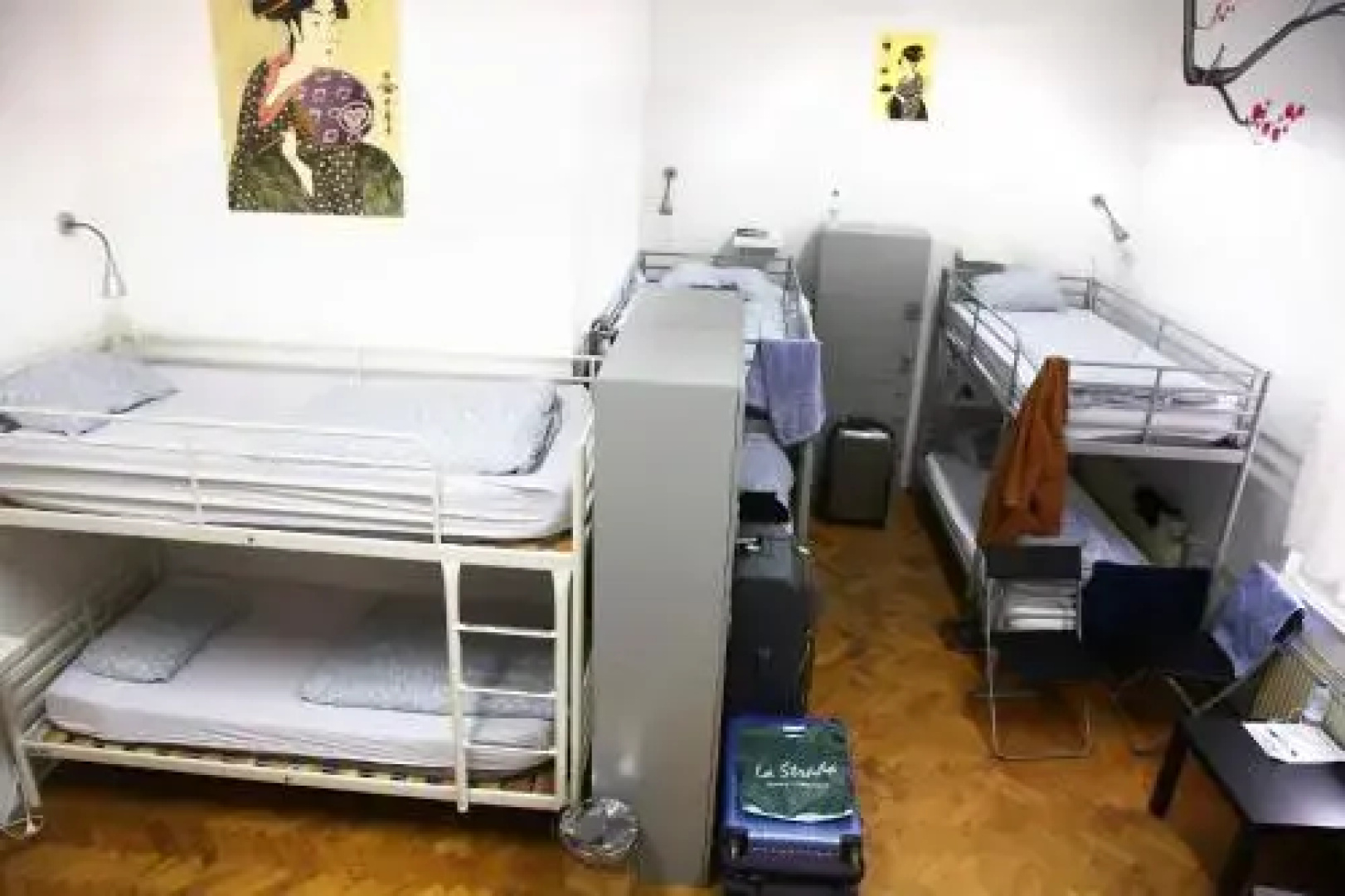 Zeppelin Hostel