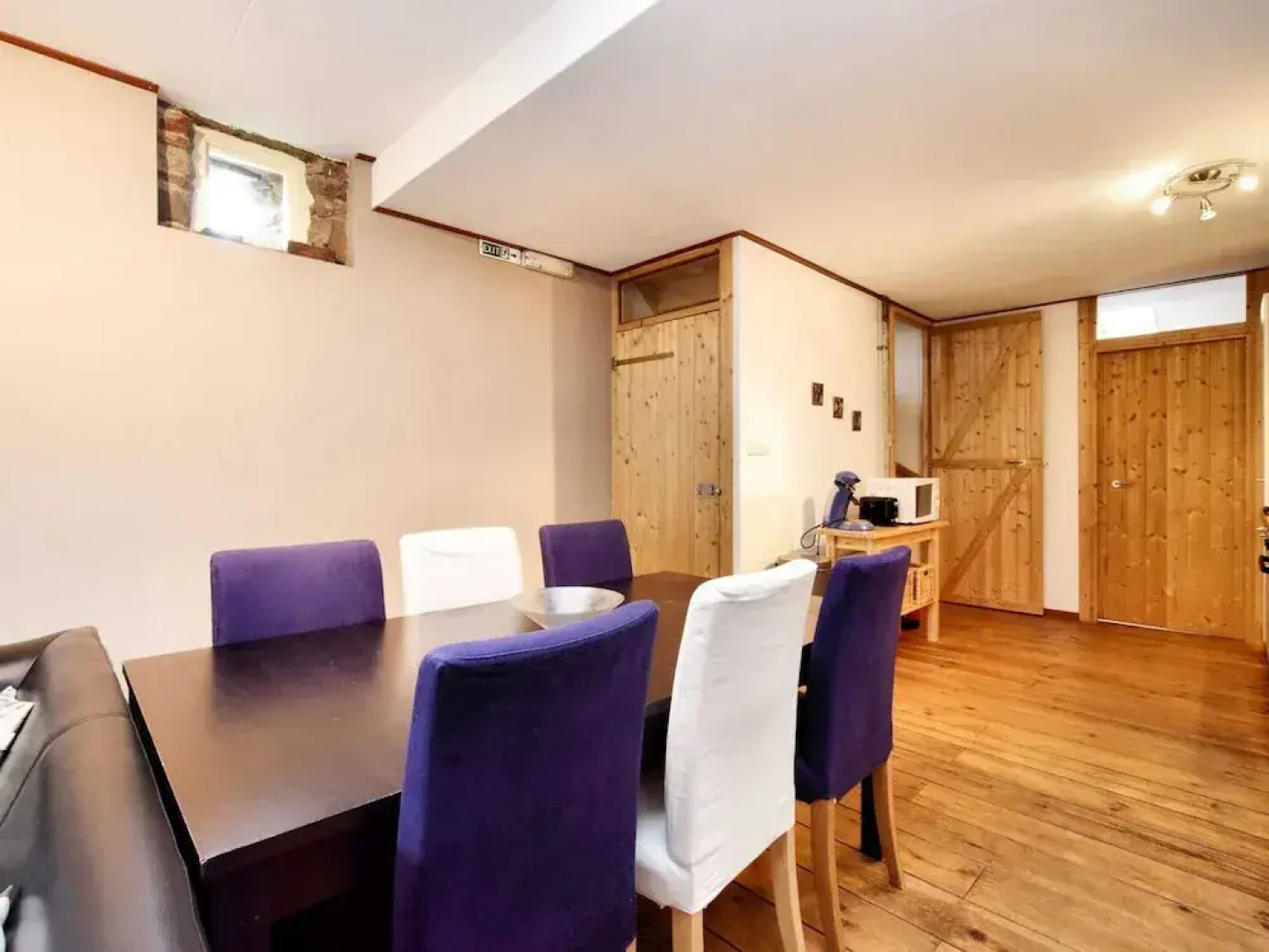 Rustic Farm Stay in Rogery