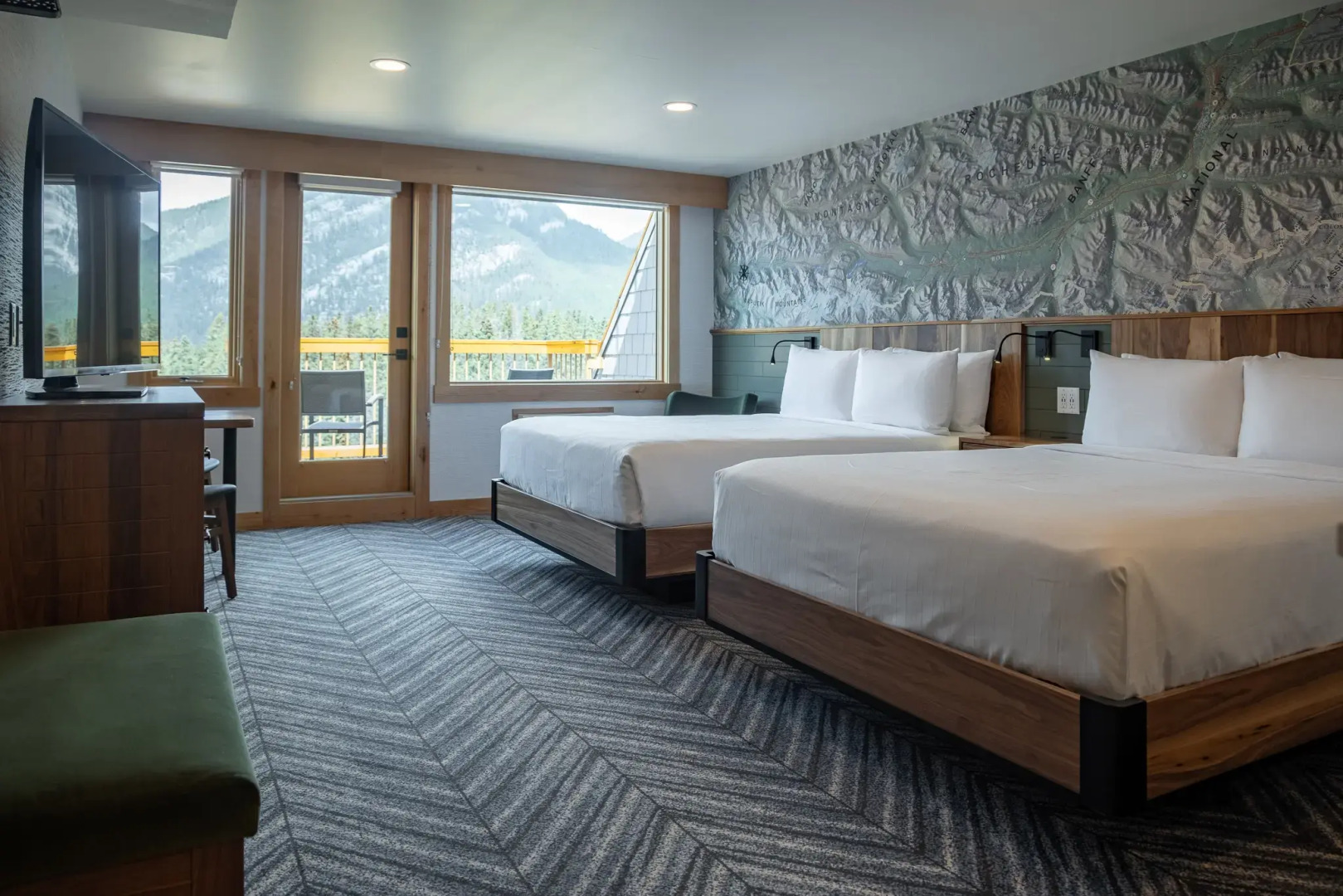 Hotel Canoe and Suites