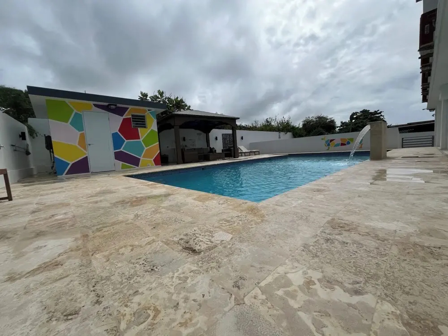 Sea Breeze Tunnel Hideaway 7