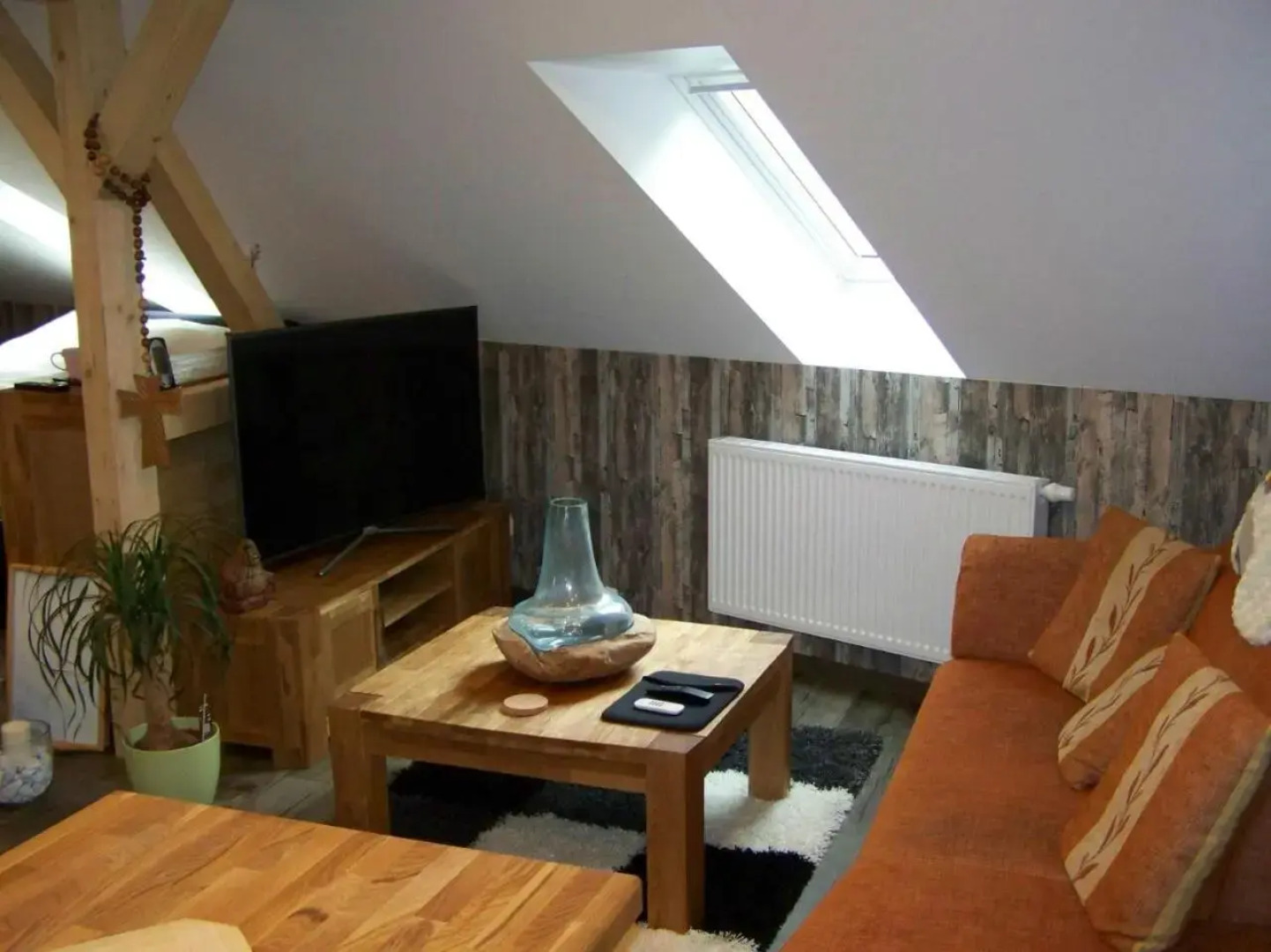 Loft-Ferienwohnung zur "Kfz-Schenke"