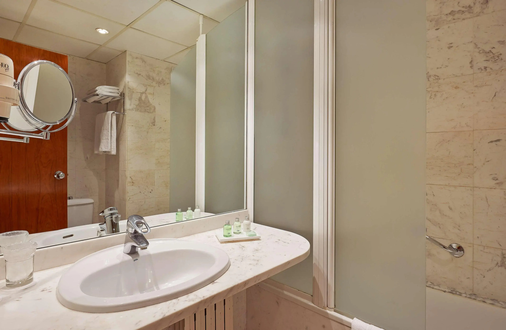 NH Barcelona Entenza