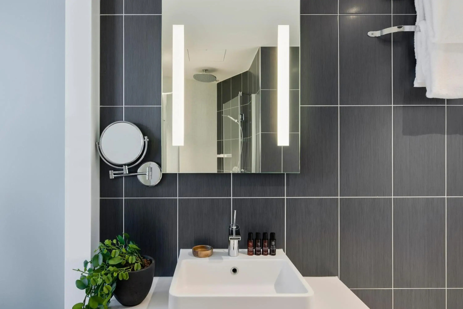 Cove - Centrum, Passage