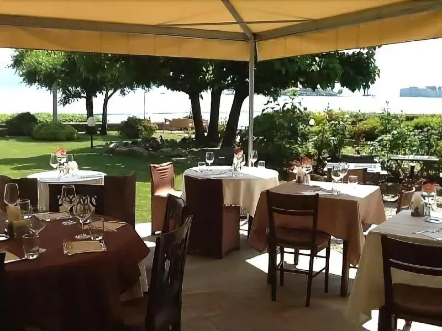 Albergo Ristorante La Ripa