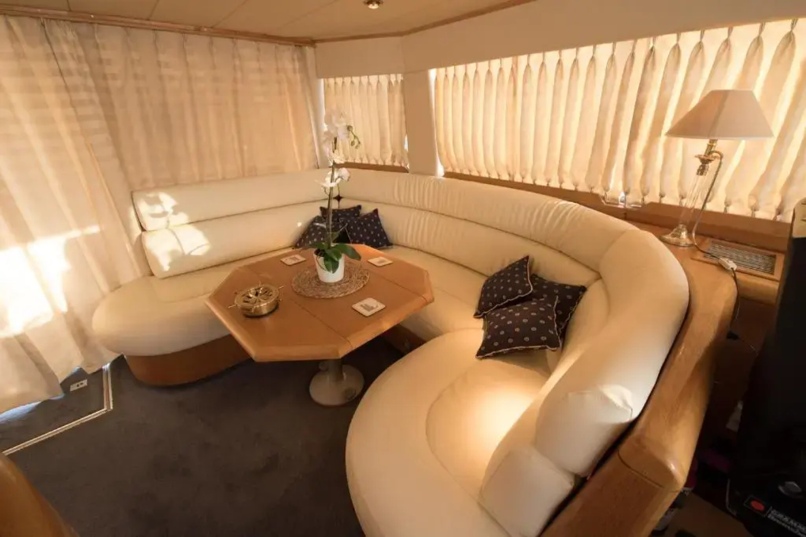 Solymar Greece Yachting. m/y "LL"