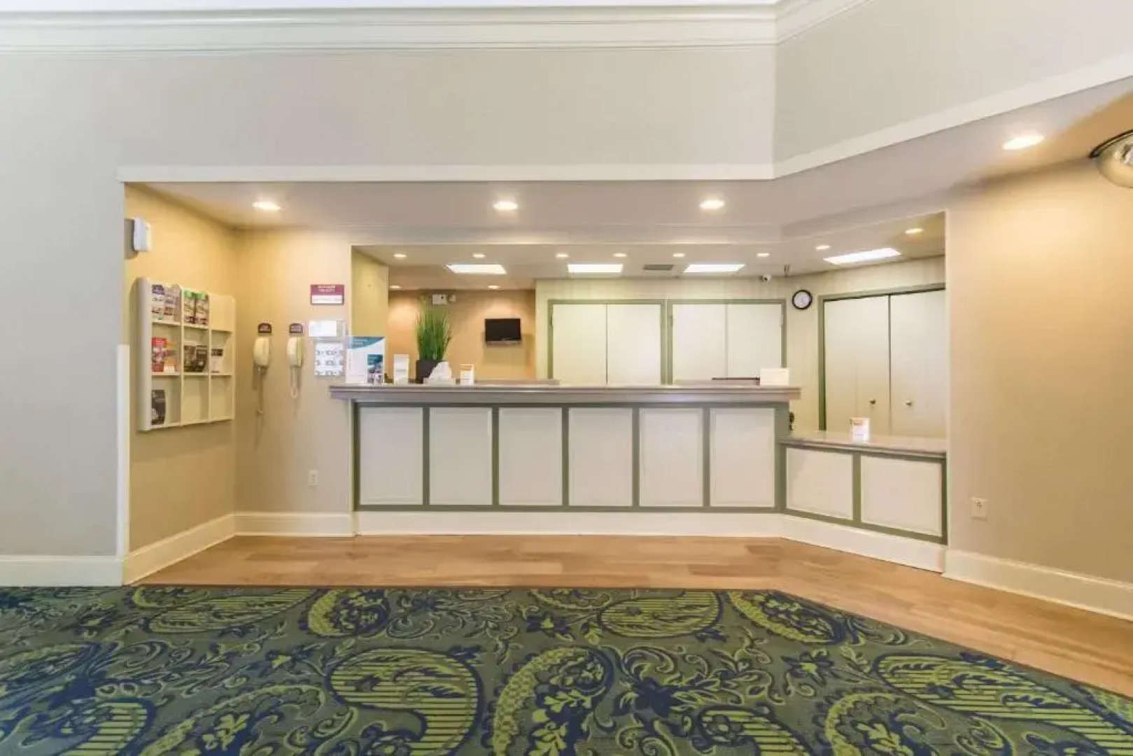 Quality Inn & Suites Hotel West Chester
