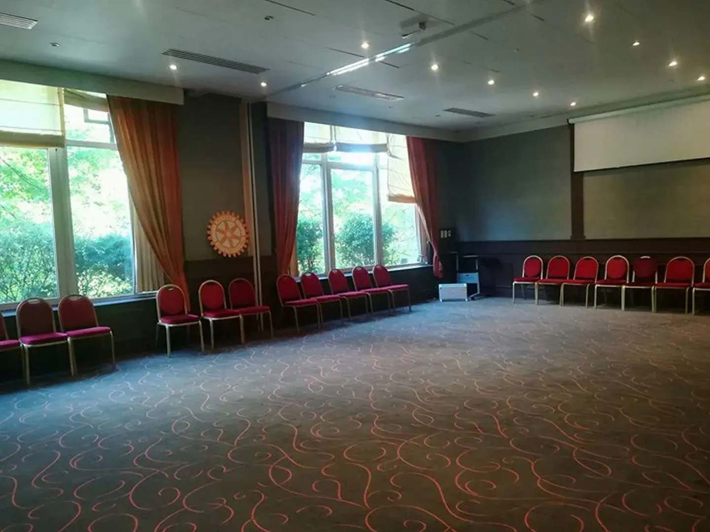 Golden Tulip Reims L'univers