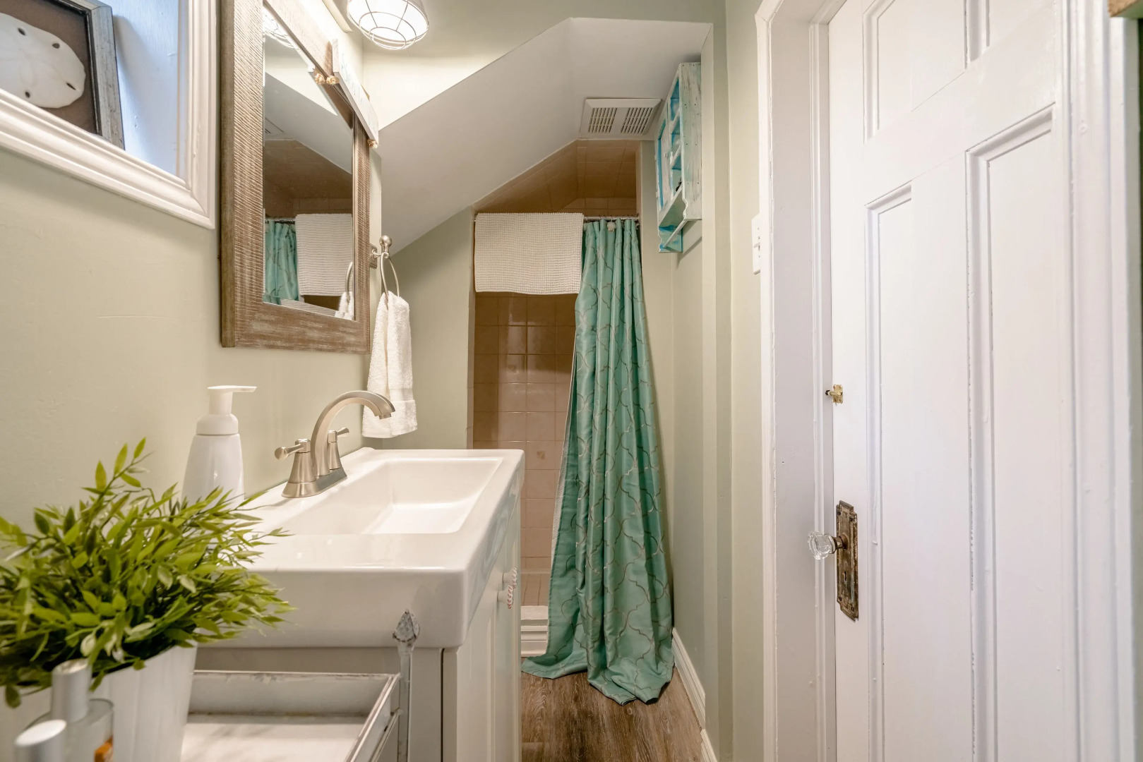 Kingsville House Bed and Breakfast