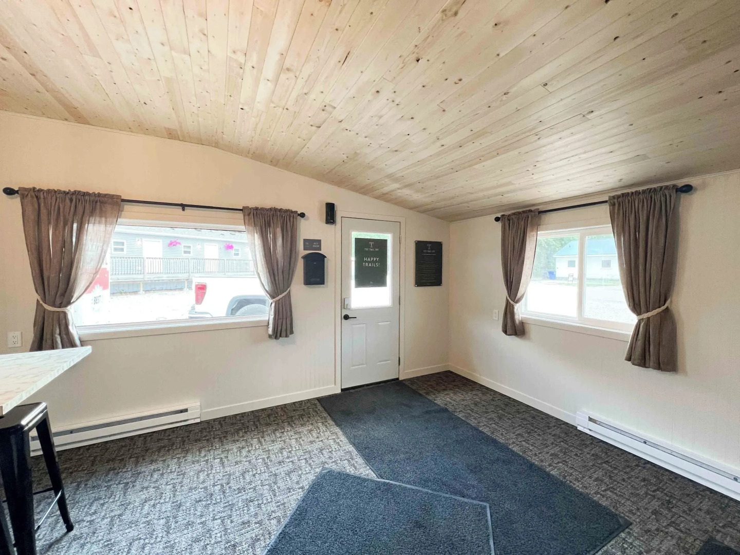 The Trail Inn - Melita, Manitoba - HWY 83/ HWY 3