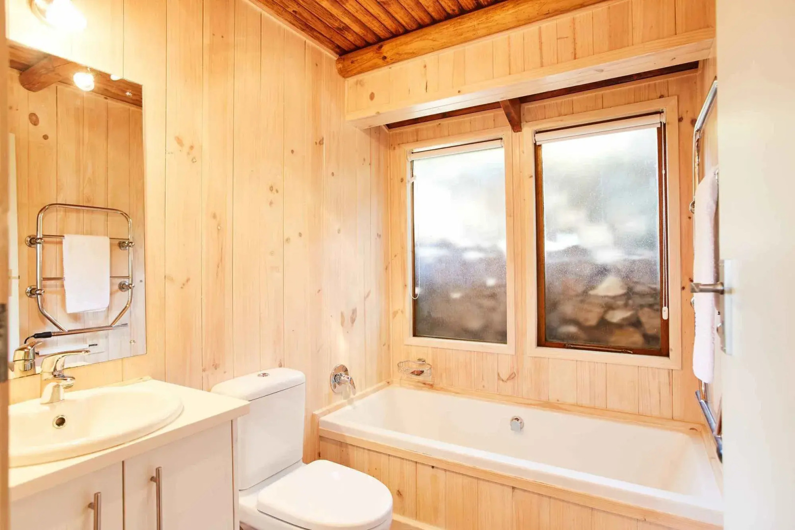 Under Milkwood Resort