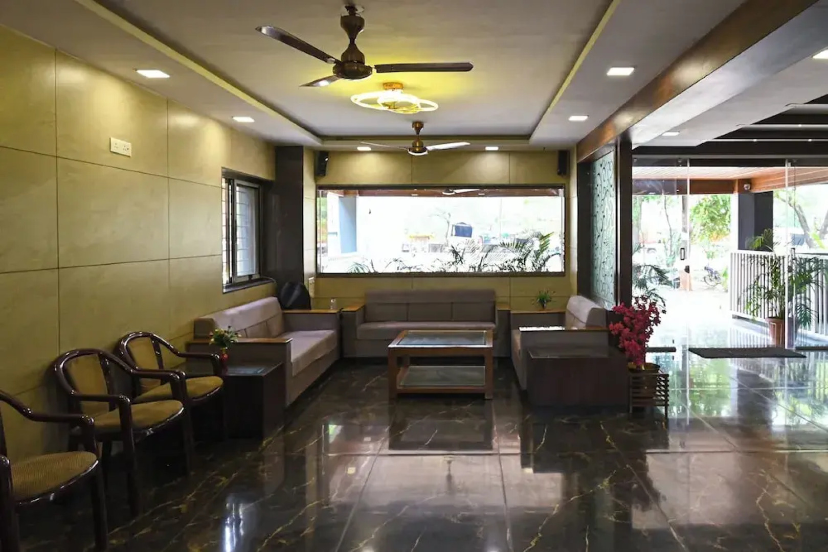 Pritam Park Hotel