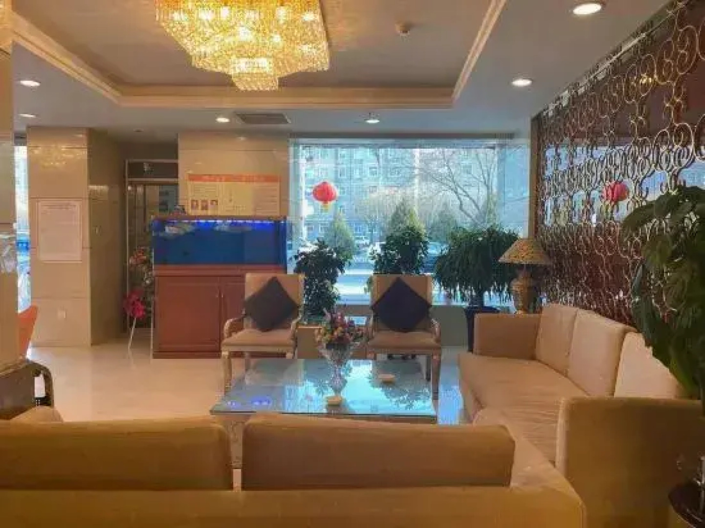 Jiuquan Chuangtong Business Hotel (Municipal Government Yumen Oilfield Company Branch)