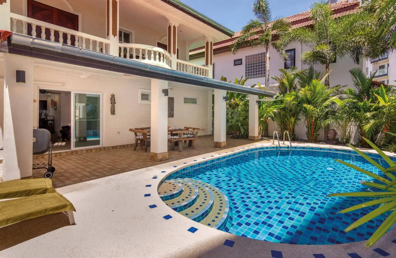 Villa Waree 5 minutes from City and Beach