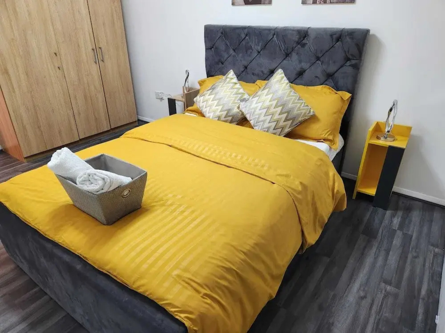 Grays Apartment With City Views Lakeside Shopping