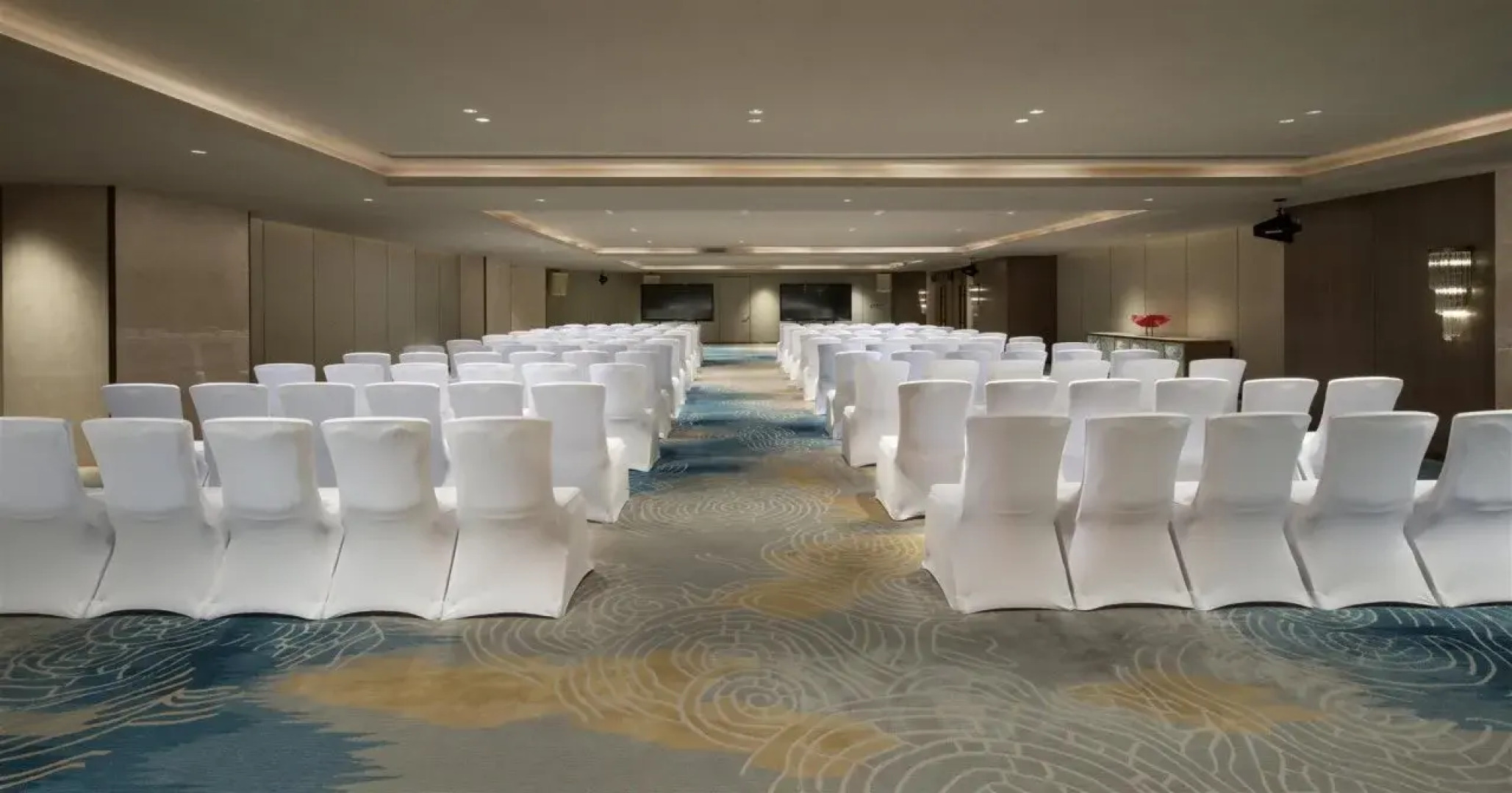 Crowne Plaza Xiangxi