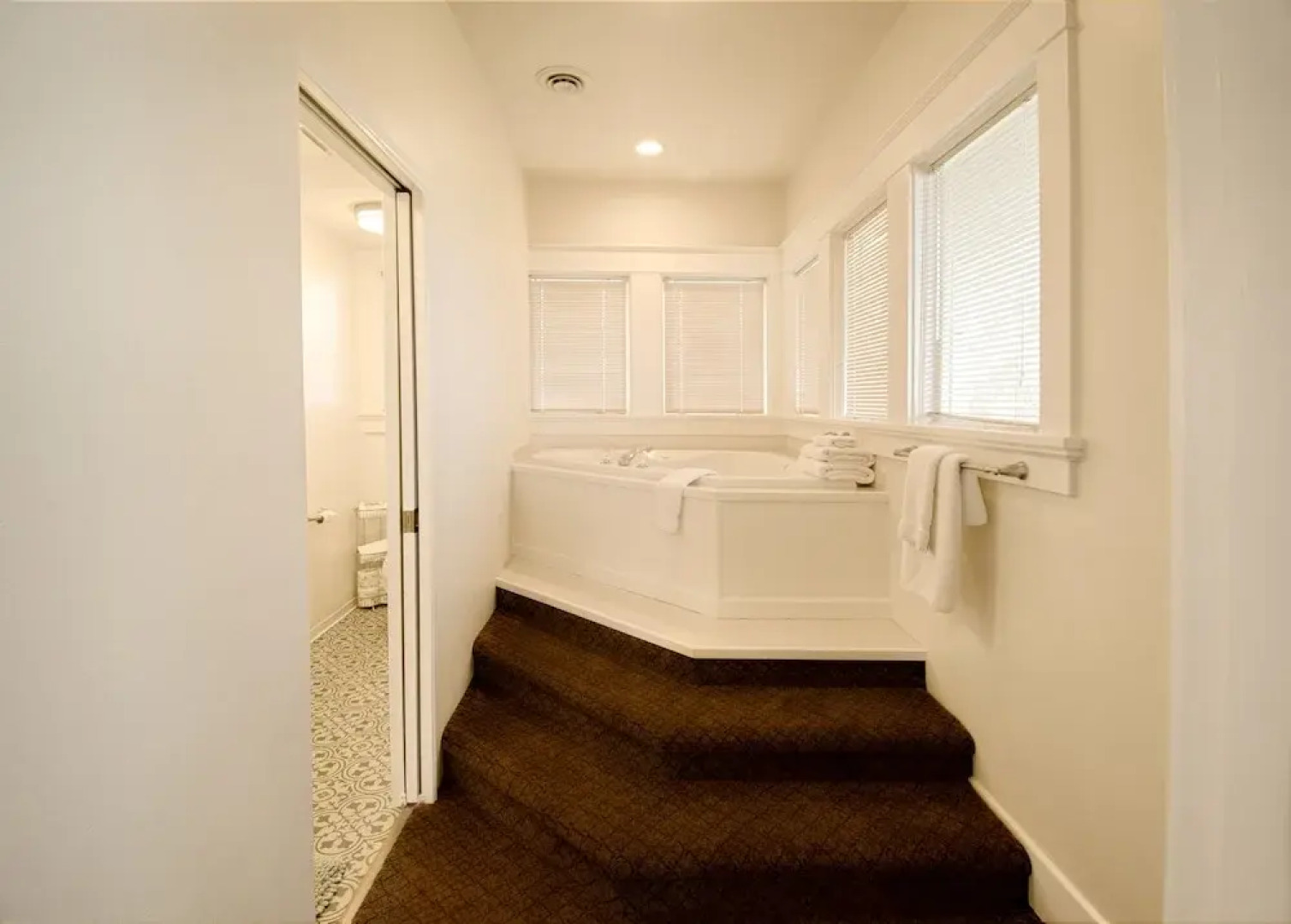 Birchfield Manor Inn and Restaurant