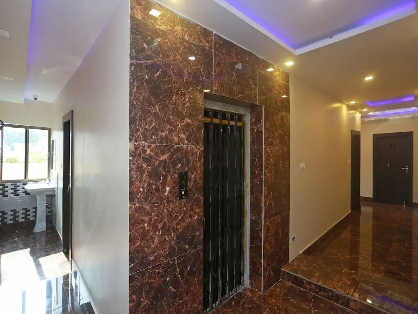 OYO 4589 Hotel City heart