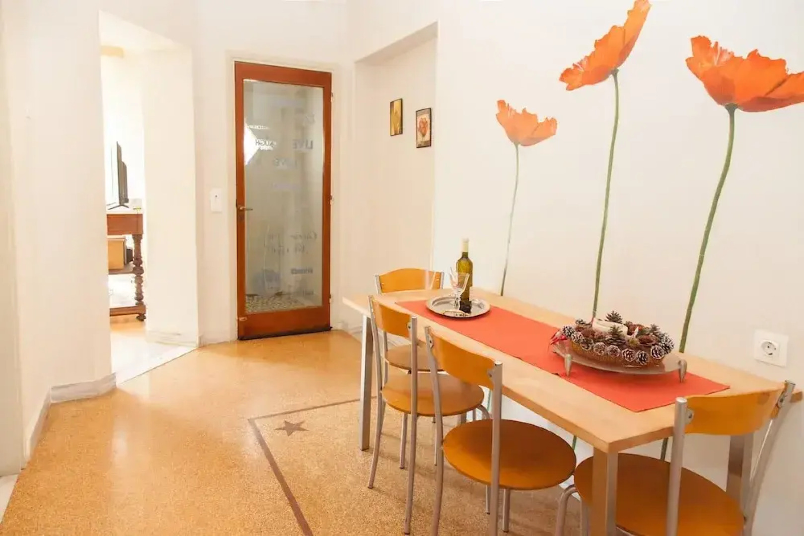 Fabulous Apartment Across Flisvos