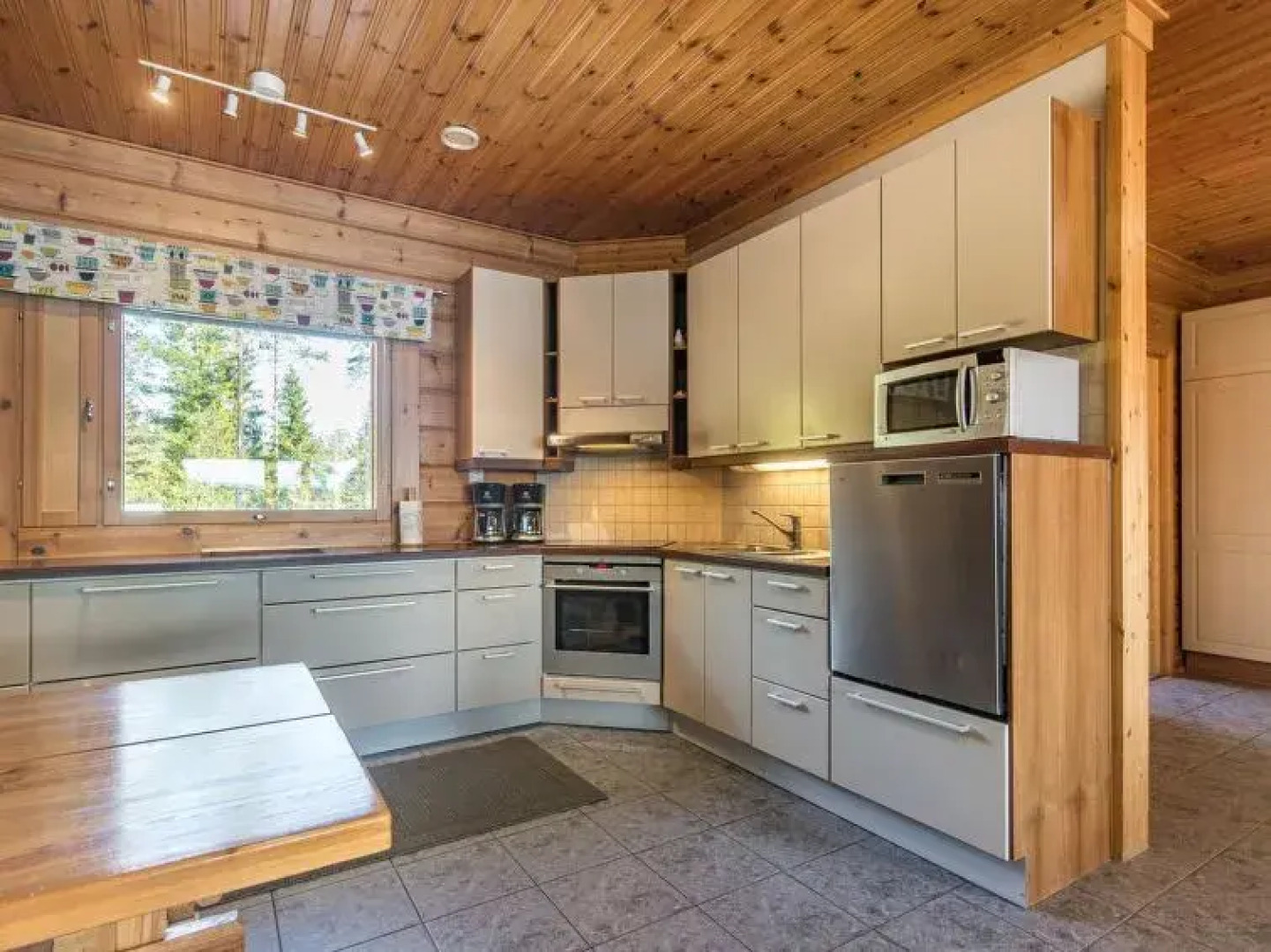 Holiday Home Aaltola