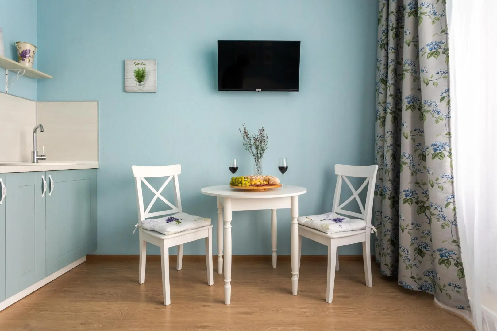 Апартаменты на проспекте Комендантский 62