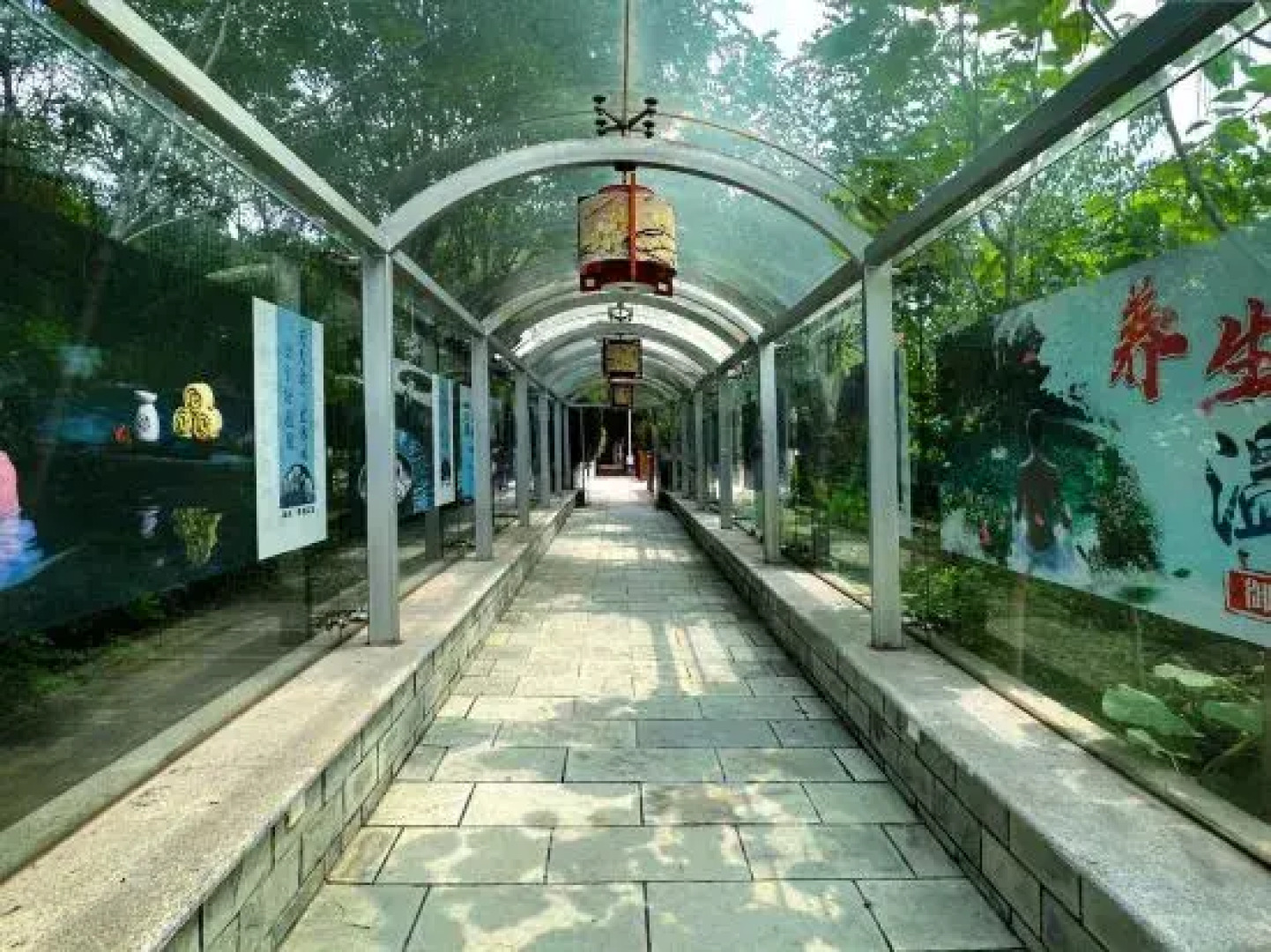 Gaizhou Yujingshan Hot Spring Garden Hotel