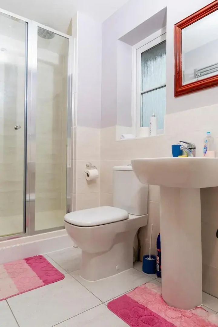 4 Luxurious Executive Villa