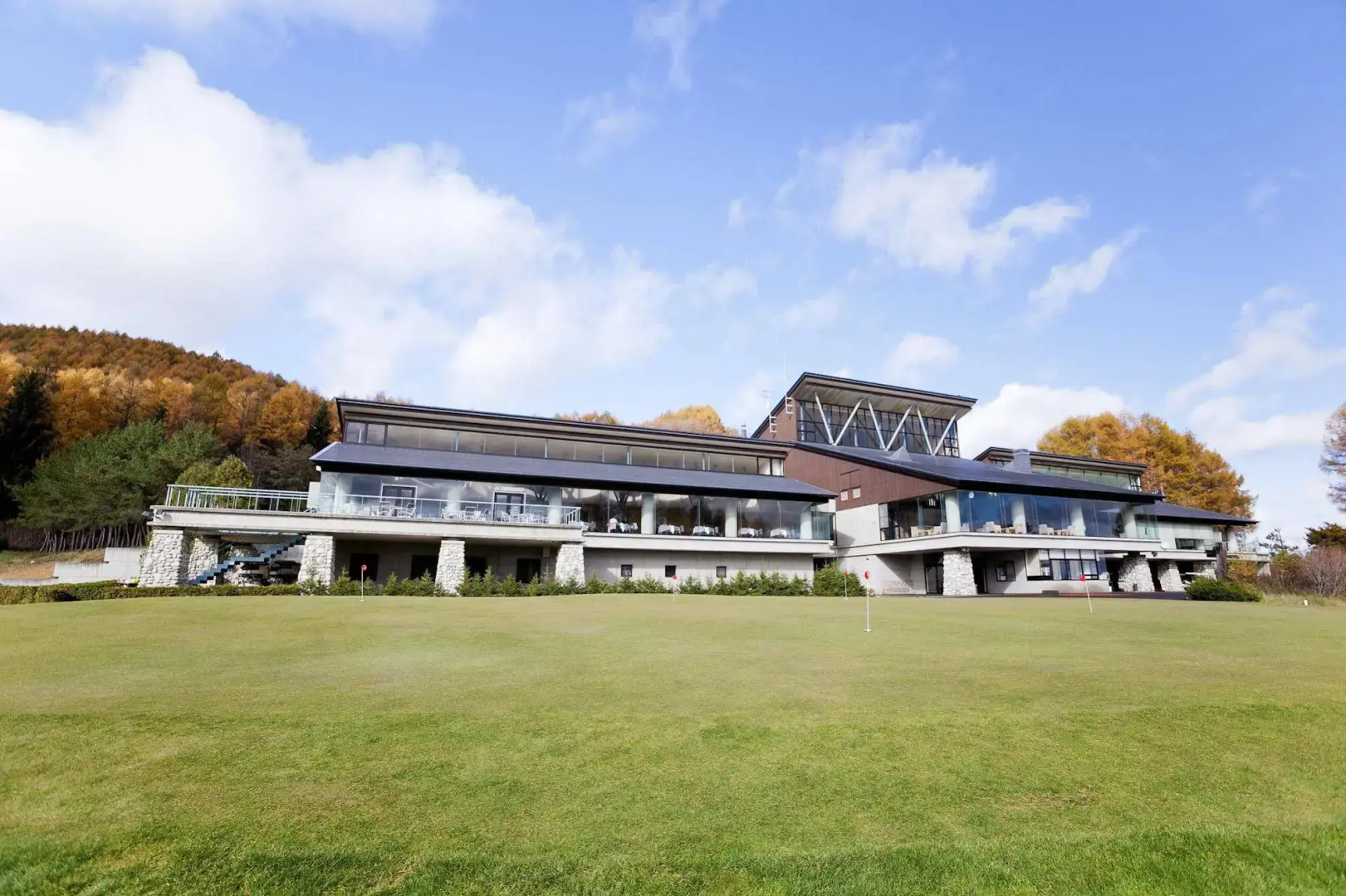 Northern Arc Resort Hotel