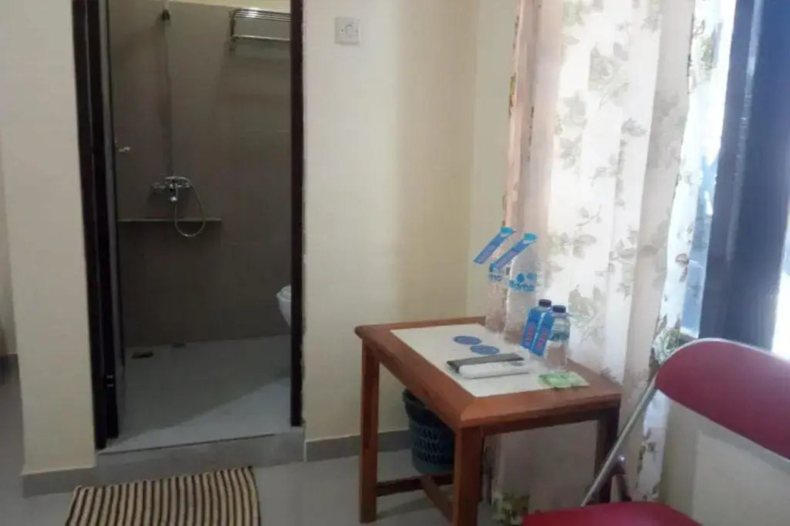 Rifaraz Syariah Hotel by OYO Rooms