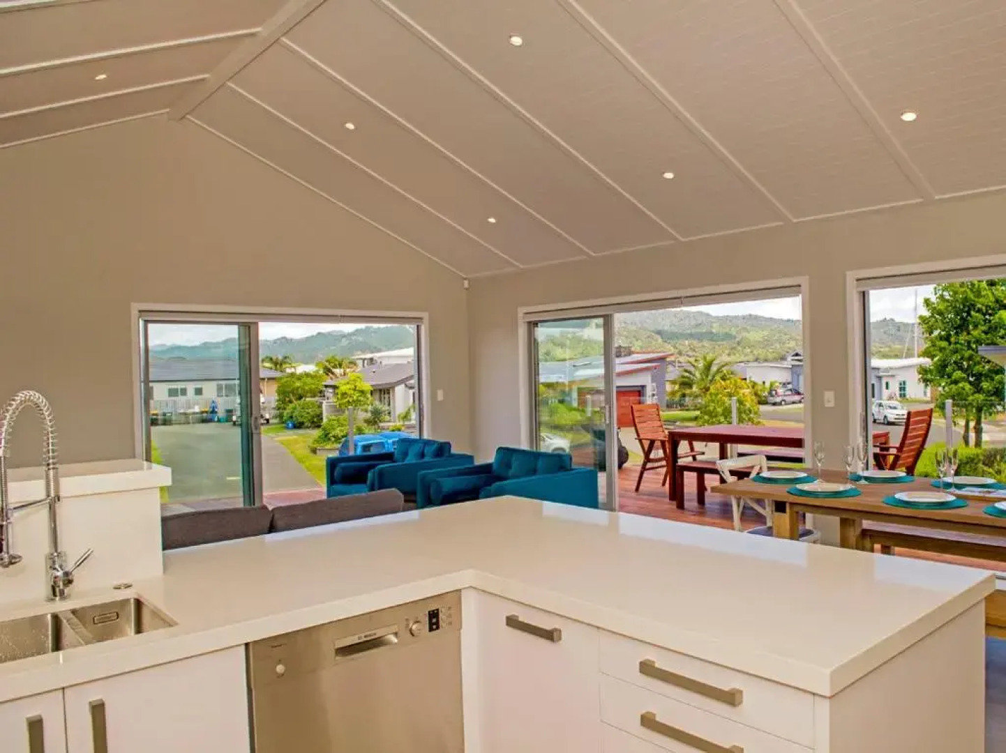 Tattletails Rest - Whitianga Holiday House