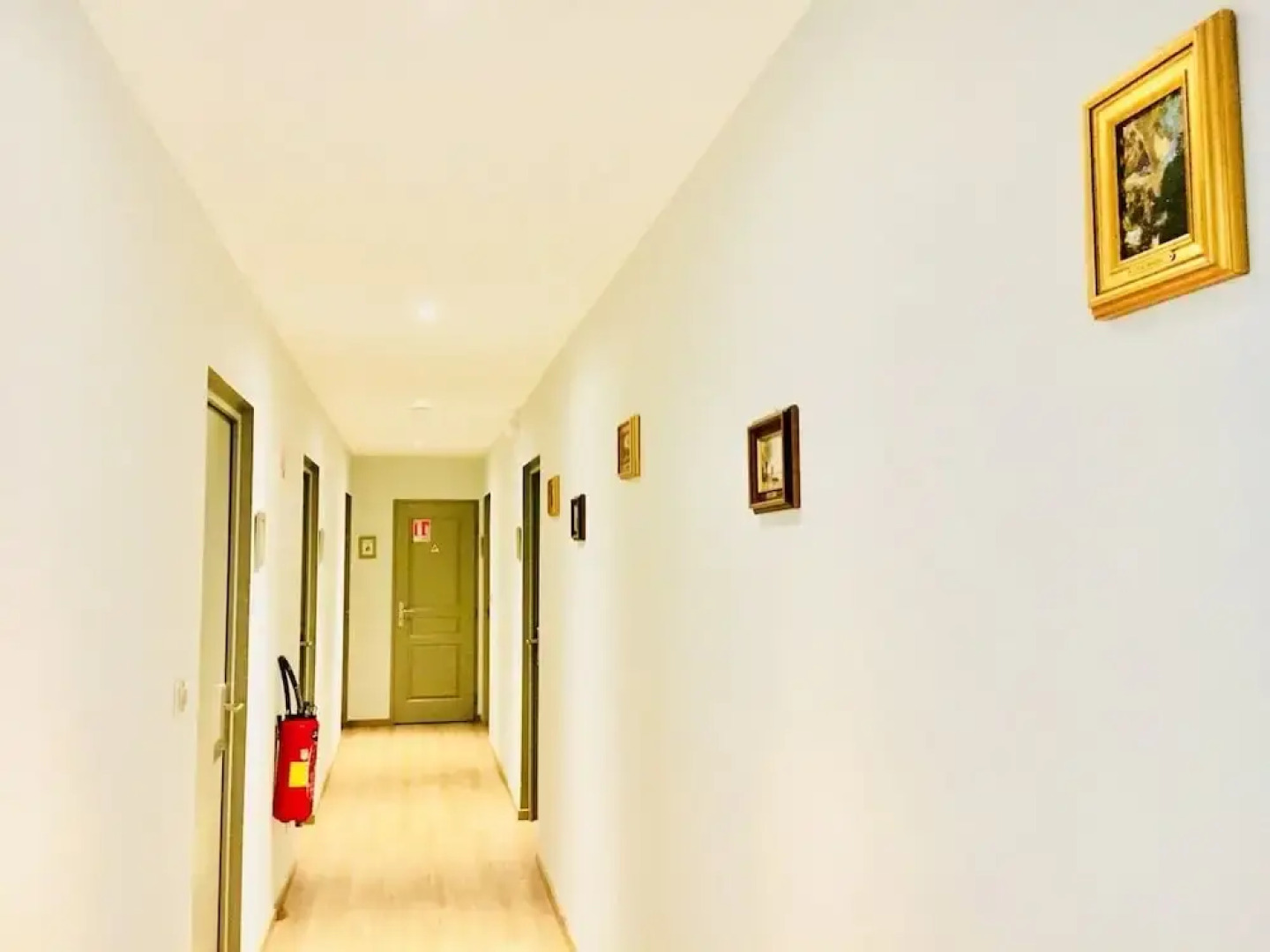 Hôtel Restaurant le Champ de Mars