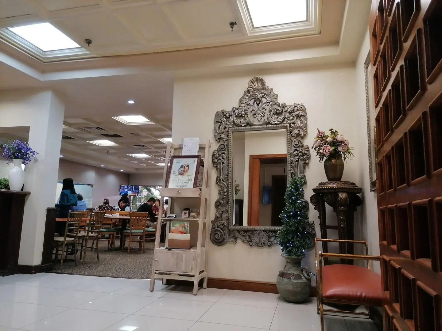 Residencial Inn & Suites 